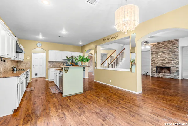 495 HOLLIWELL BRG Schertz, TX 78154