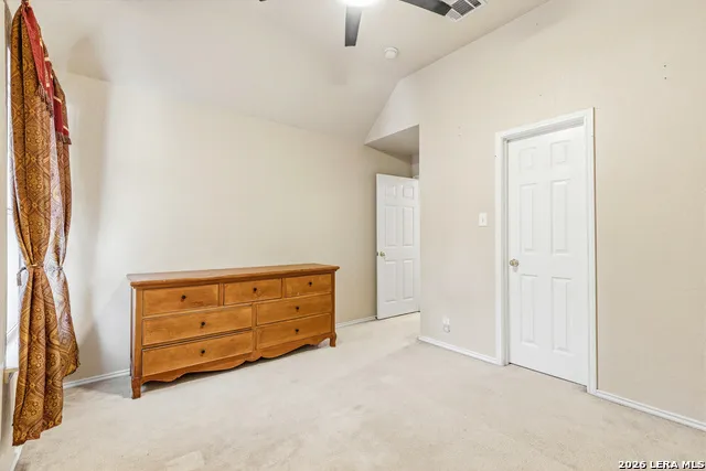 495 HOLLIWELL BRG Schertz, TX 78154