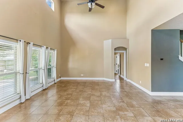 1627 STONE HVN Pleasanton, TX 78064