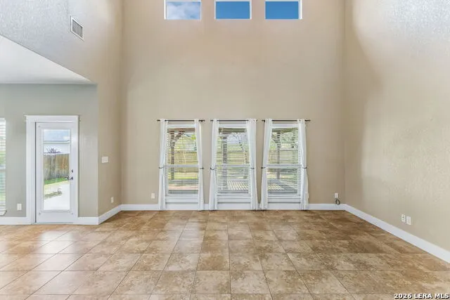 1627 STONE HVN Pleasanton, TX 78064