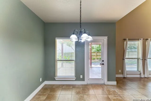 1627 STONE HVN Pleasanton, TX 78064