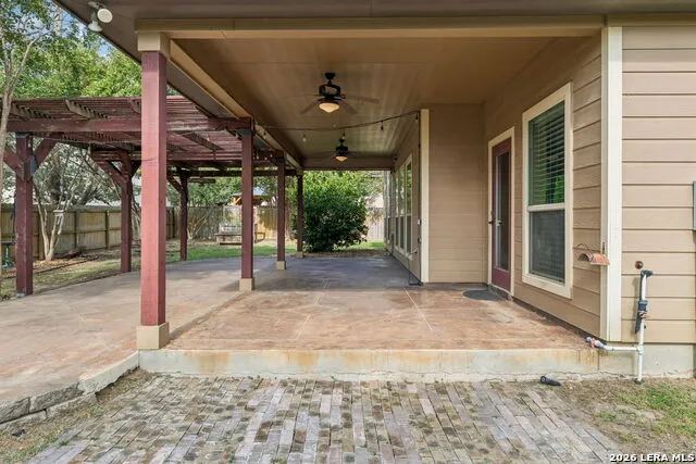 1627 STONE HVN Pleasanton, TX 78064