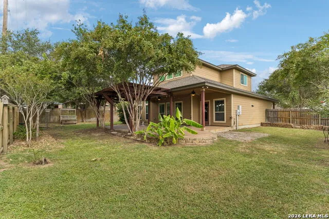 1627 STONE HVN Pleasanton, TX 78064
