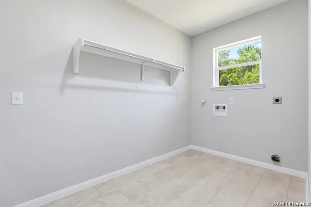 163 Remington Spring Branch, TX 78070