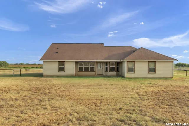 3084 CR 328 Jourdanton, TX 78026