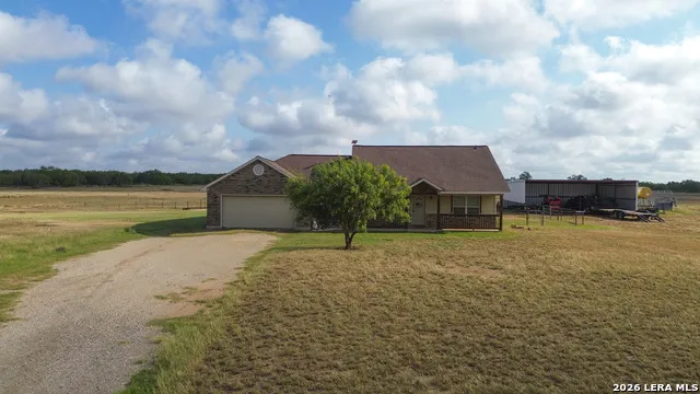 3084 CR 328 Jourdanton, TX 78026