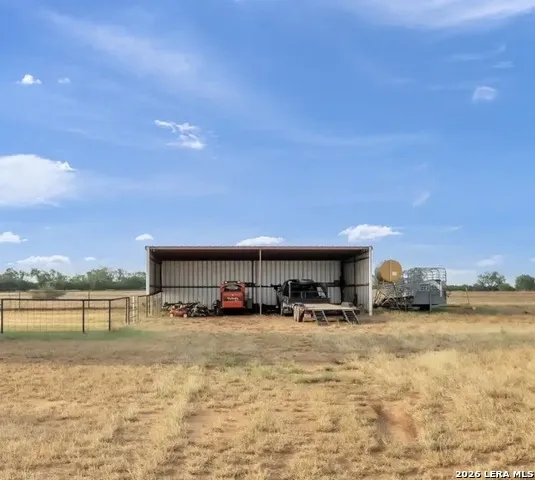 3084 CR 328 Jourdanton, TX 78026
