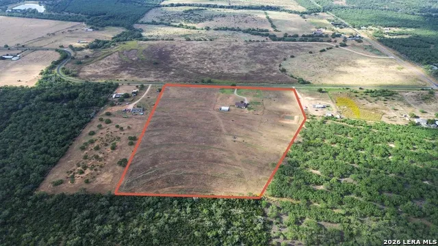3084 CR 328 Jourdanton, TX 78026