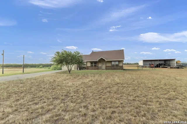 3084 CR 328 Jourdanton, TX 78026