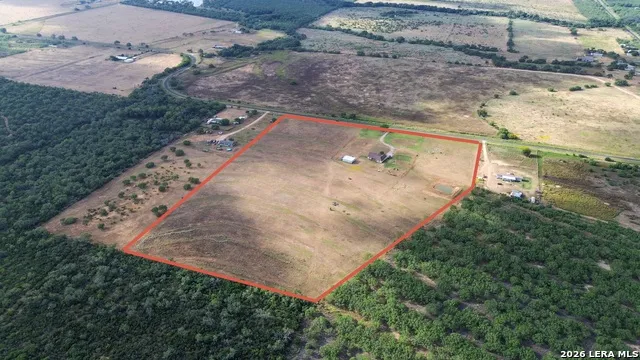 3084 CR 328 Jourdanton, TX 78026