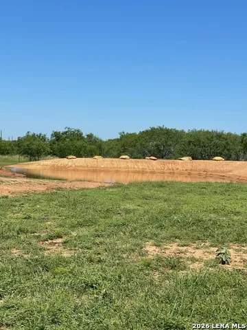 3084 CR 328 Jourdanton, TX 78026