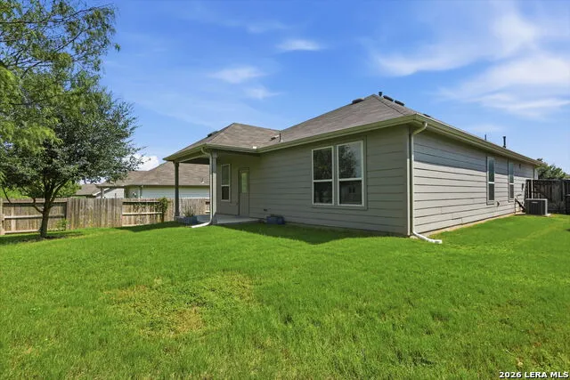 6045 GRAYSON CLF Schertz, TX 78108