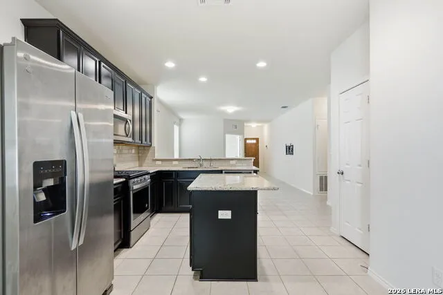6045 GRAYSON CLF Schertz, TX 78108