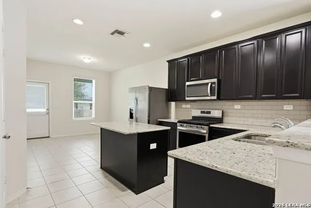 6045 GRAYSON CLF Schertz, TX 78108