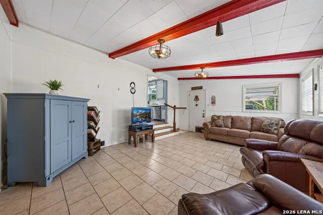 603 LELAND ST Kerrville, TX 78028