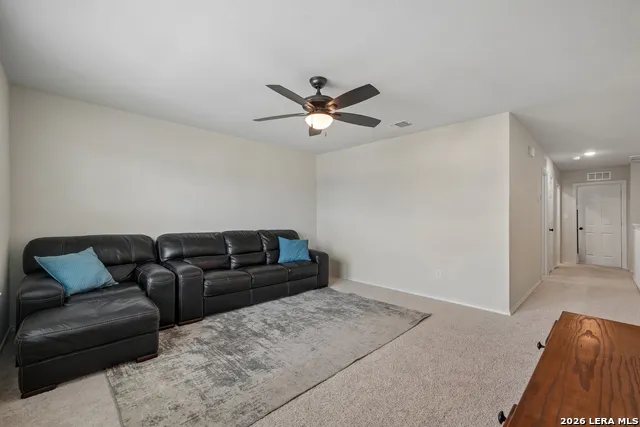 4037 SUN MEADOW LN Seguin, TX 78155