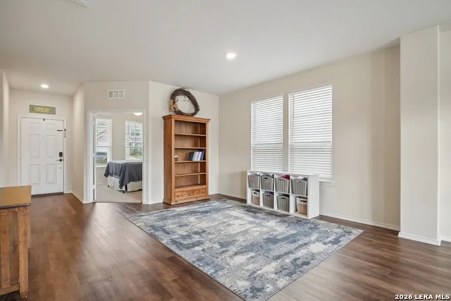 4037 SUN MEADOW LN Seguin, TX 78155