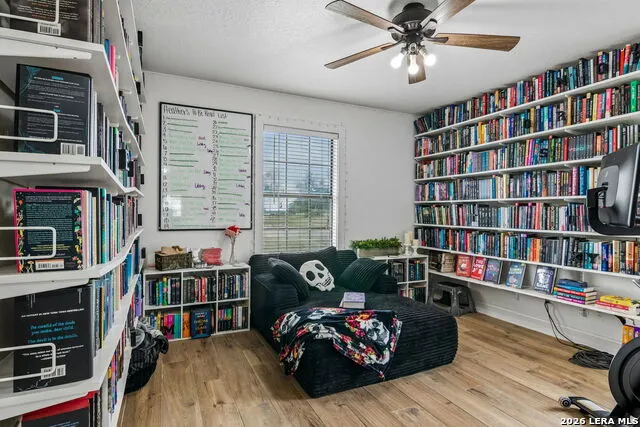307 Broken Arrow Floresville, TX 78114