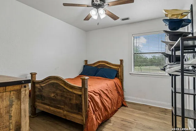 307 Broken Arrow Floresville, TX 78114