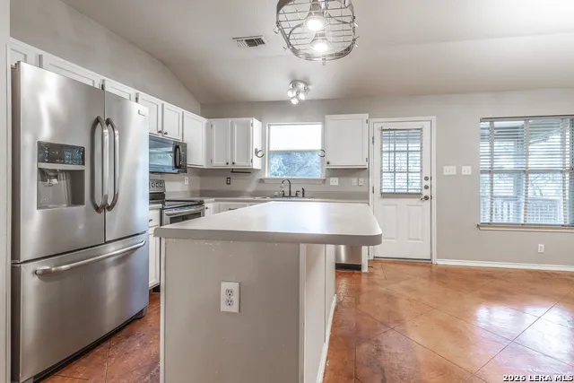 3737 Limestone Mesa Schertz, TX 78154