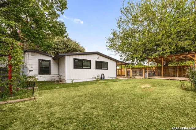 631 STOREYWOOD DR San Antonio, TX 78213