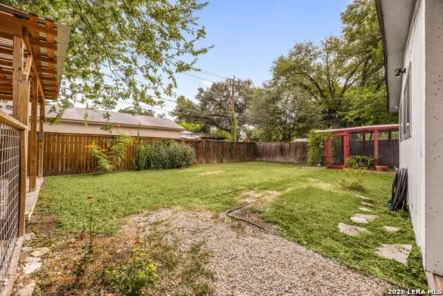 631 STOREYWOOD DR San Antonio, TX 78213