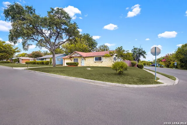 12302 Lone Shadow Trail Live Oak, TX 78233