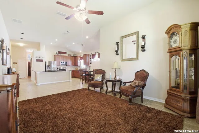 8307 BREEZY CV Selma, TX 78154