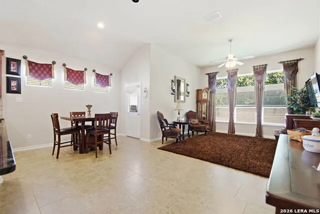 8307 BREEZY CV Selma, TX 78154