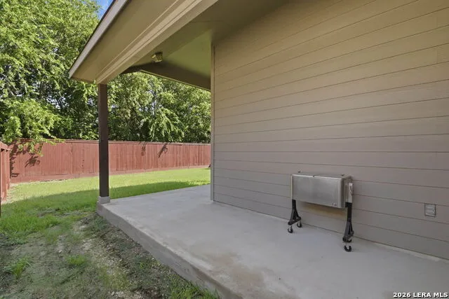 8307 BREEZY CV Selma, TX 78154