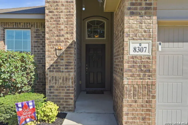 8307 BREEZY CV Selma, TX 78154
