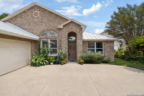 104 OAKWELL FARMS PKWY