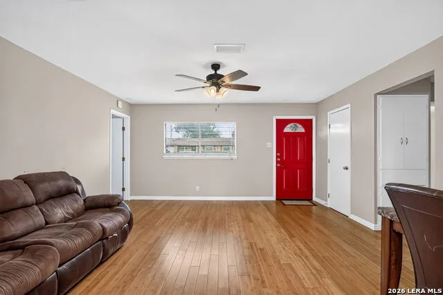 227 Balboa Universal City, TX 78148