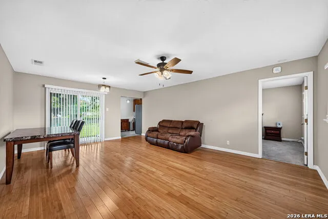 227 Balboa Universal City, TX 78148