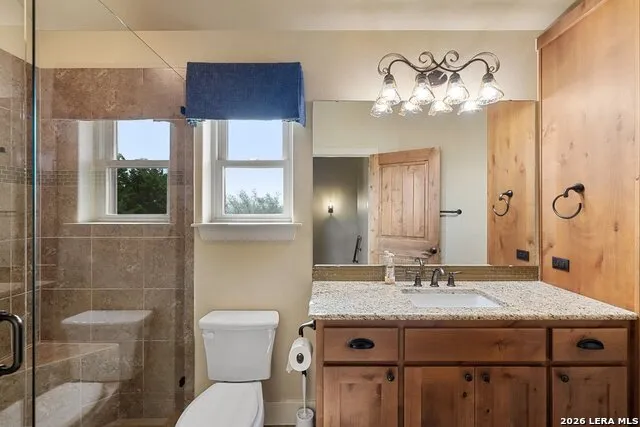 241 E LYNX CV Blanco, TX 78606
