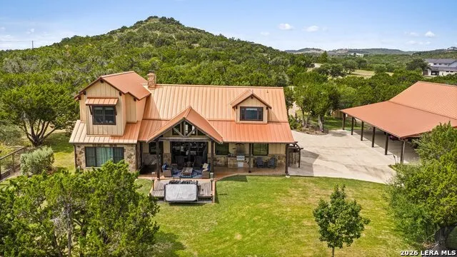 241 E LYNX CV Blanco, TX 78606