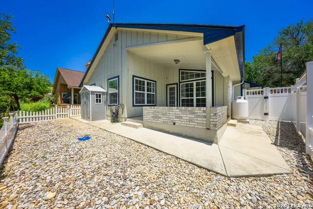 1237 Victory Lane Kerrville, TX 78028