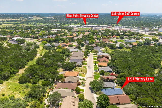 1237 Victory Lane Kerrville, TX 78028