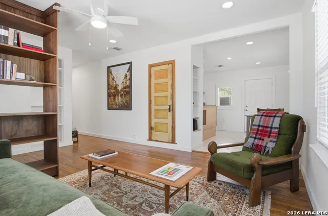 926 Lamar San Antonio, TX 78202