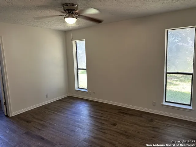 2616 El Camino Dr Bay City, TX 77414