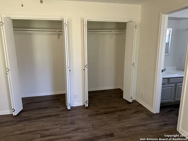 2616 El Camino Dr Bay City, TX 77414