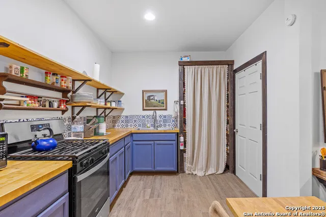 816 Cornelius Road Utopia, TX 78884