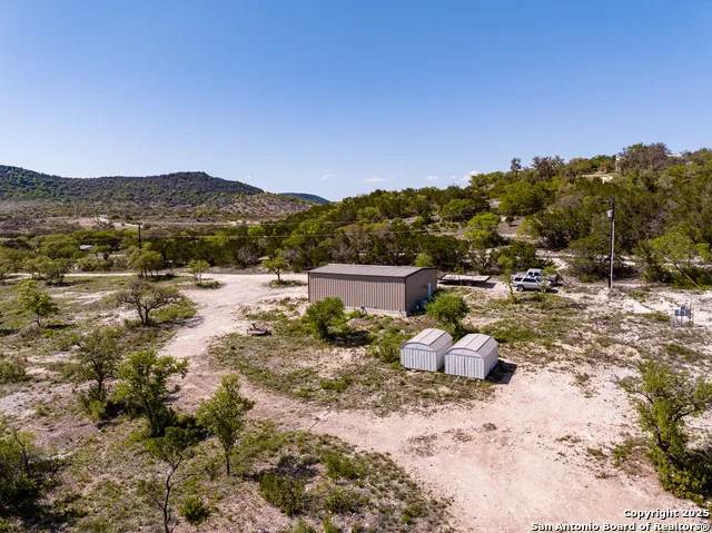 816 Cornelius Road Utopia, TX 78884
