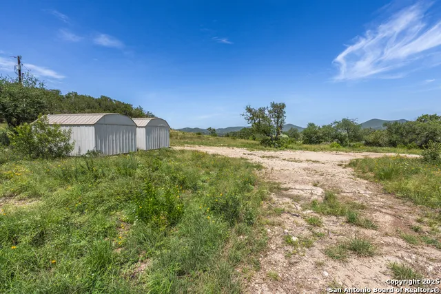 816 Cornelius Road Utopia, TX 78884