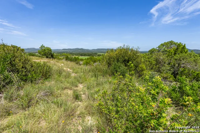 816 Cornelius Road Utopia, TX 78884