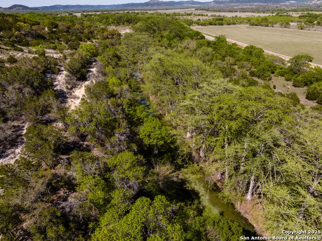 816 Cornelius Road Utopia, TX 78884