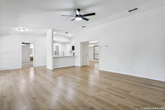 5806 ROYAL HVN San Antonio, TX 78239