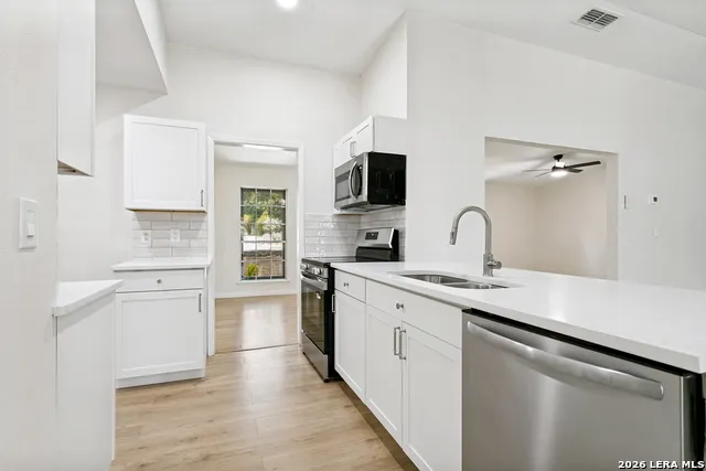 5806 ROYAL HVN San Antonio, TX 78239