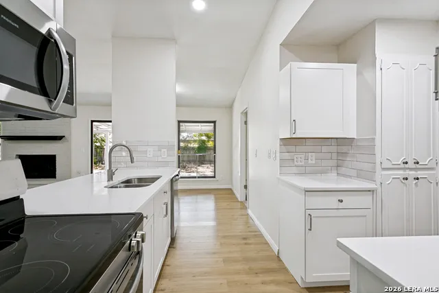 5806 ROYAL HVN San Antonio, TX 78239