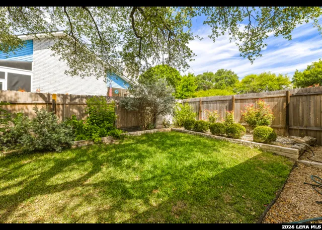 1445 Gloucester Point Kerrville, TX 78028